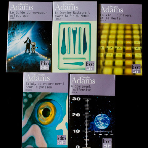 Les 5 tomes de la trilogie de Douglas Adams